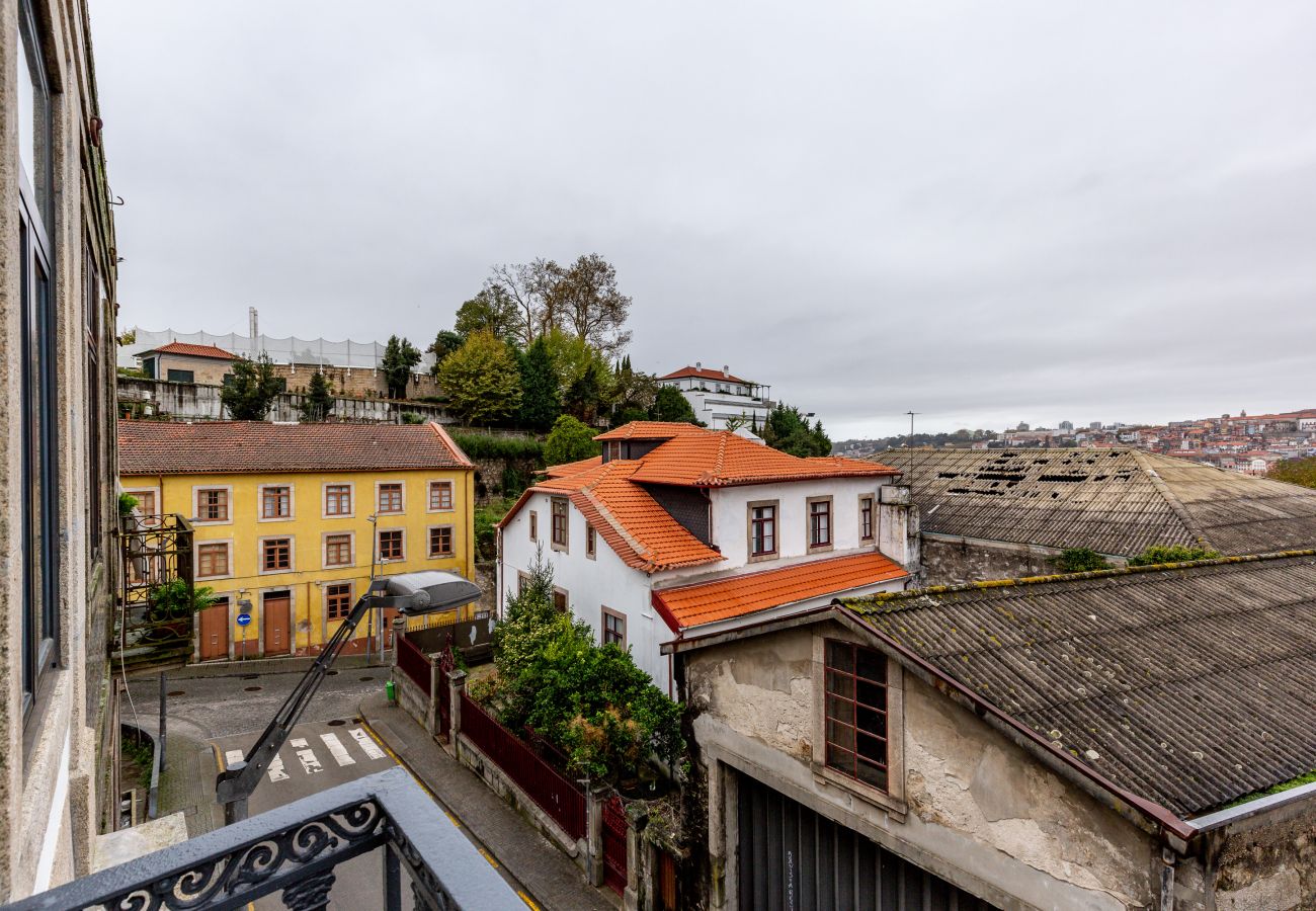 Estúdio em Vila Nova de Gaia - Estúdio Equipado. Mobilado. Junto ao Rio Douro [W4]