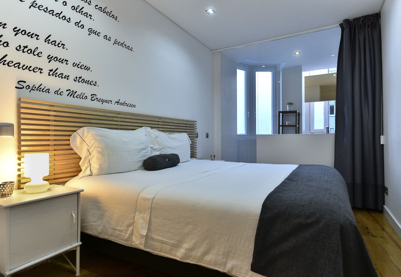 Apartamento em Porto - Apartamento 4 Quartos, Equipado, Centro do Porto [SB7]