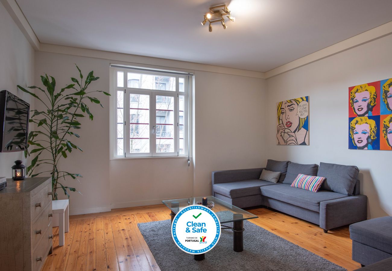 Apartamento em Porto - Apartamento Moderno no Centro da cidade [SB1]