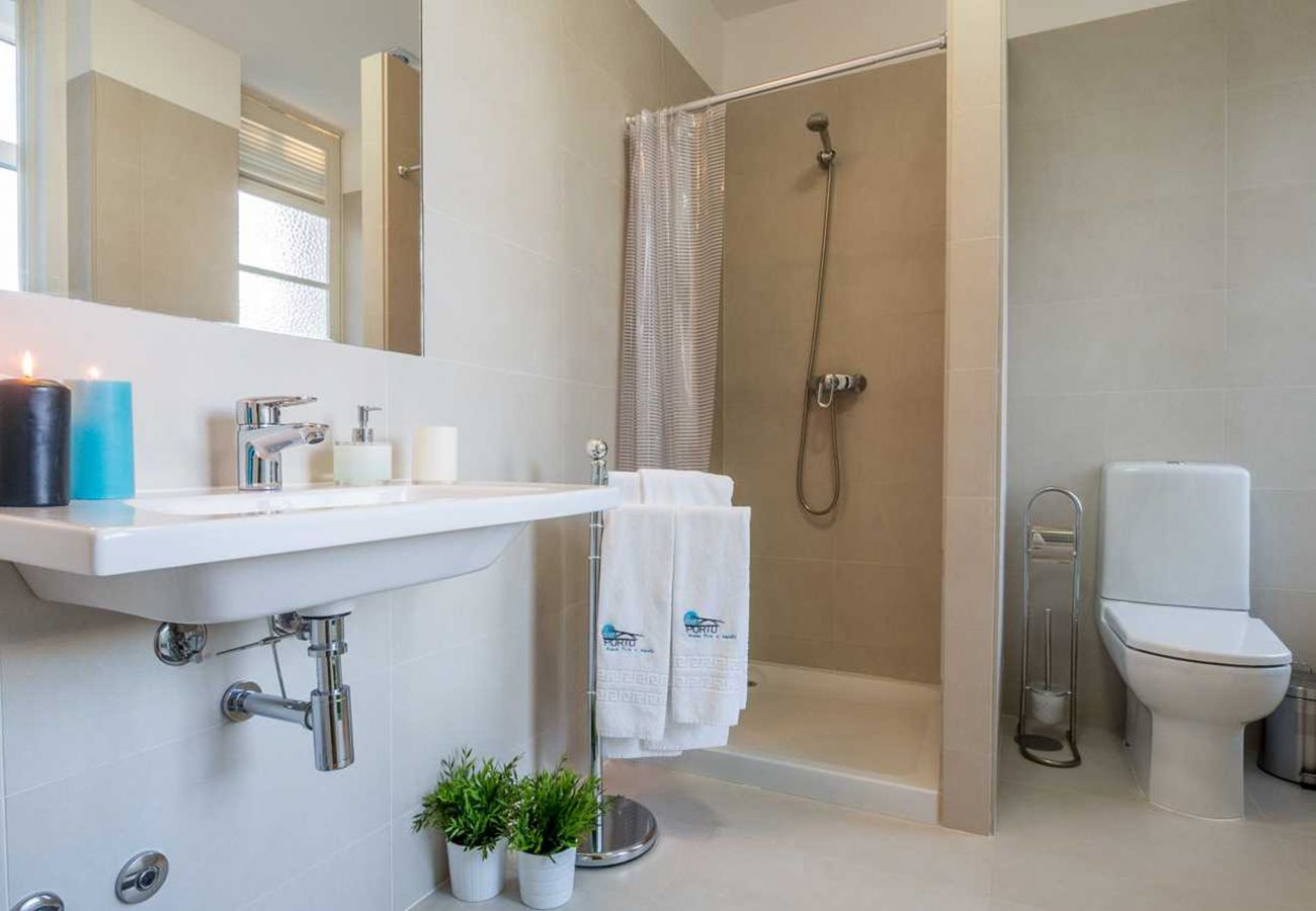 Apartamento em Porto - Apartamento Moderno no Centro da cidade [SB1]