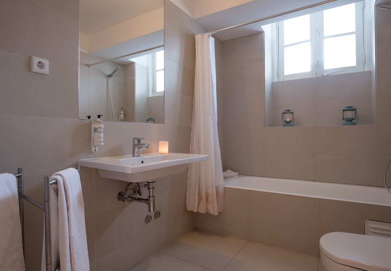 Apartamento em Porto - Apartamento Moderno no Centro da cidade [SB1]