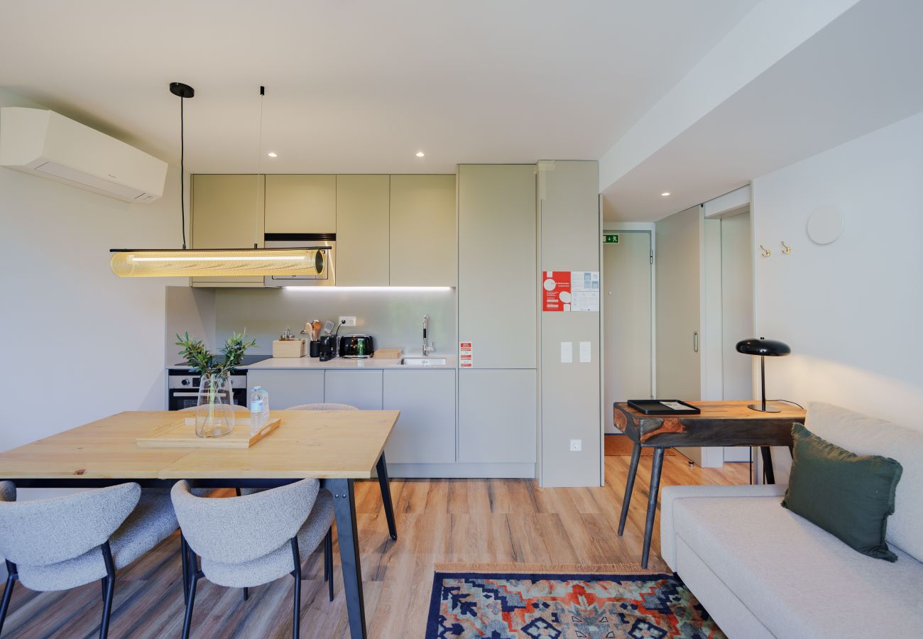 Apartamento em Porto - Feel Porto Firmeza Flat 4.1 