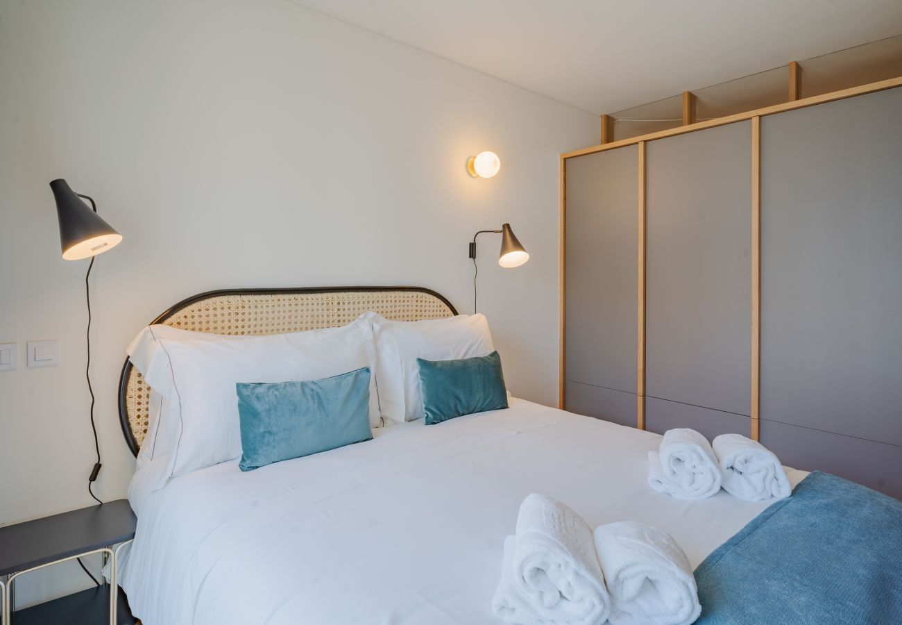Apartamento em Porto - Pinto Bessa VI