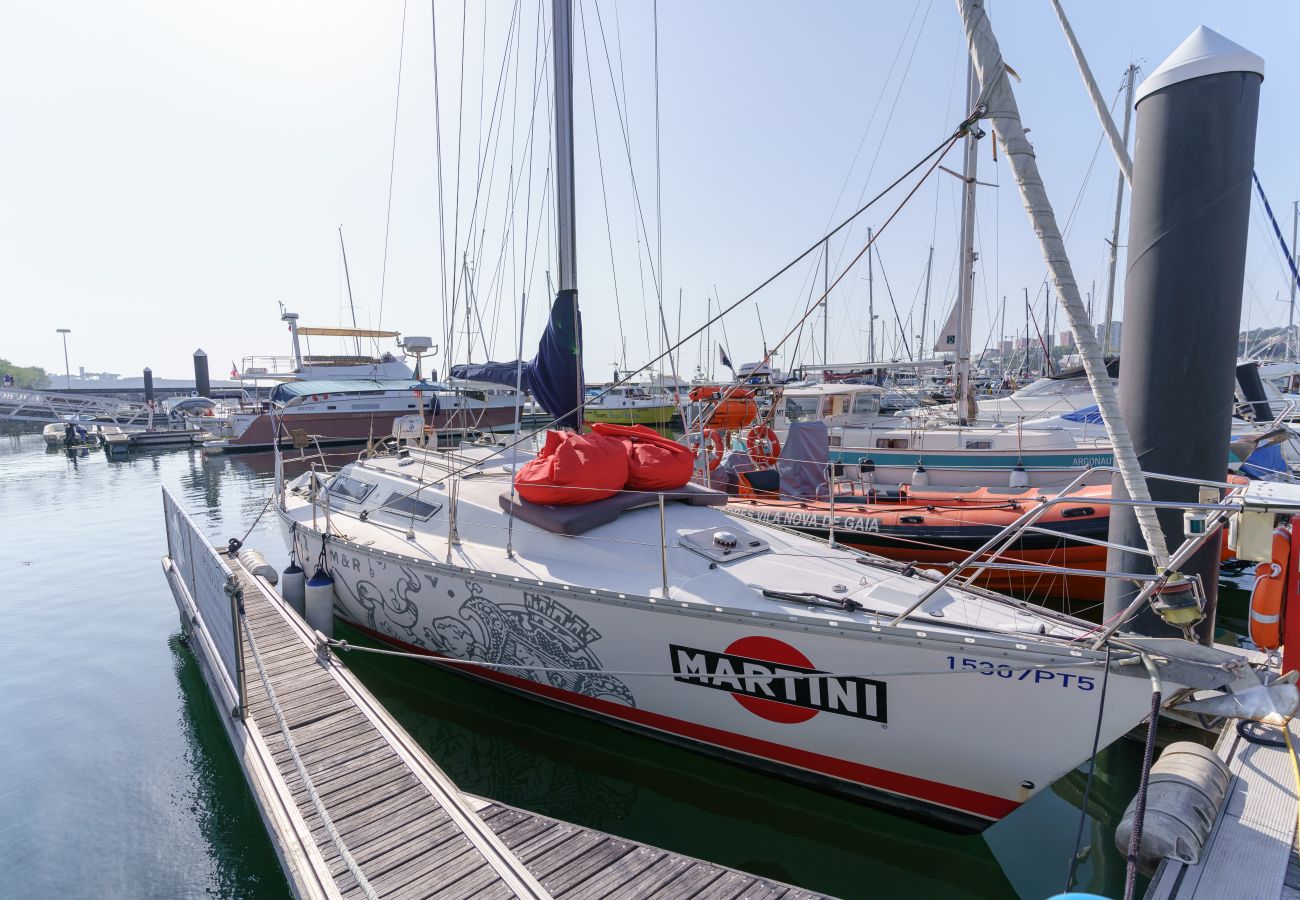 Barco em Vila Nova de Gaia - Night on Board Sailboat Experience