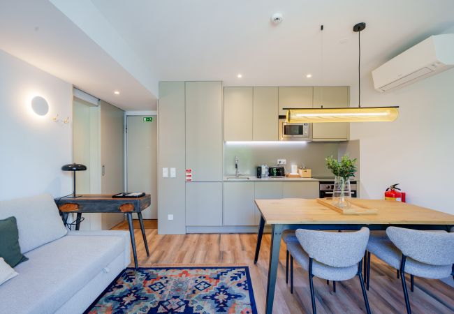 Apartamento em Porto - Feel Porto Firmeza Coworking & Flat 4.2