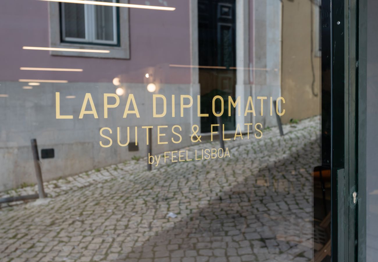 Estúdio em Lisboa - Lapa Diplomatic Flat 0.4 by Feel Lisboa