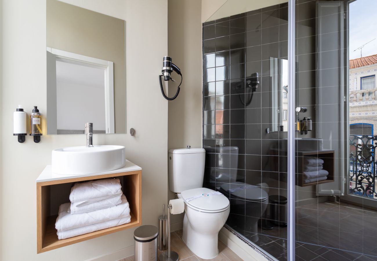 Quarto em Lisboa - Lapa Diplomatic Suite 1.2 by Feel Lisboa