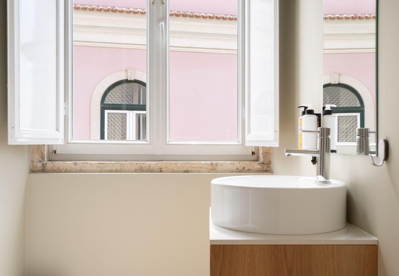 Quarto em Lisboa - Lapa Diplomatic Suite 1.3 by Feel Lisboa