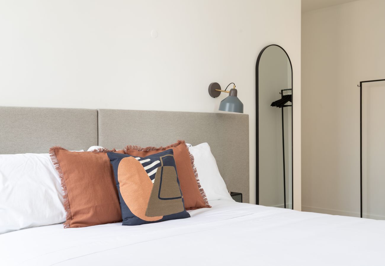 Quarto em Lisboa - Lapa Diplomatic Suite 1.3 by Feel Lisboa