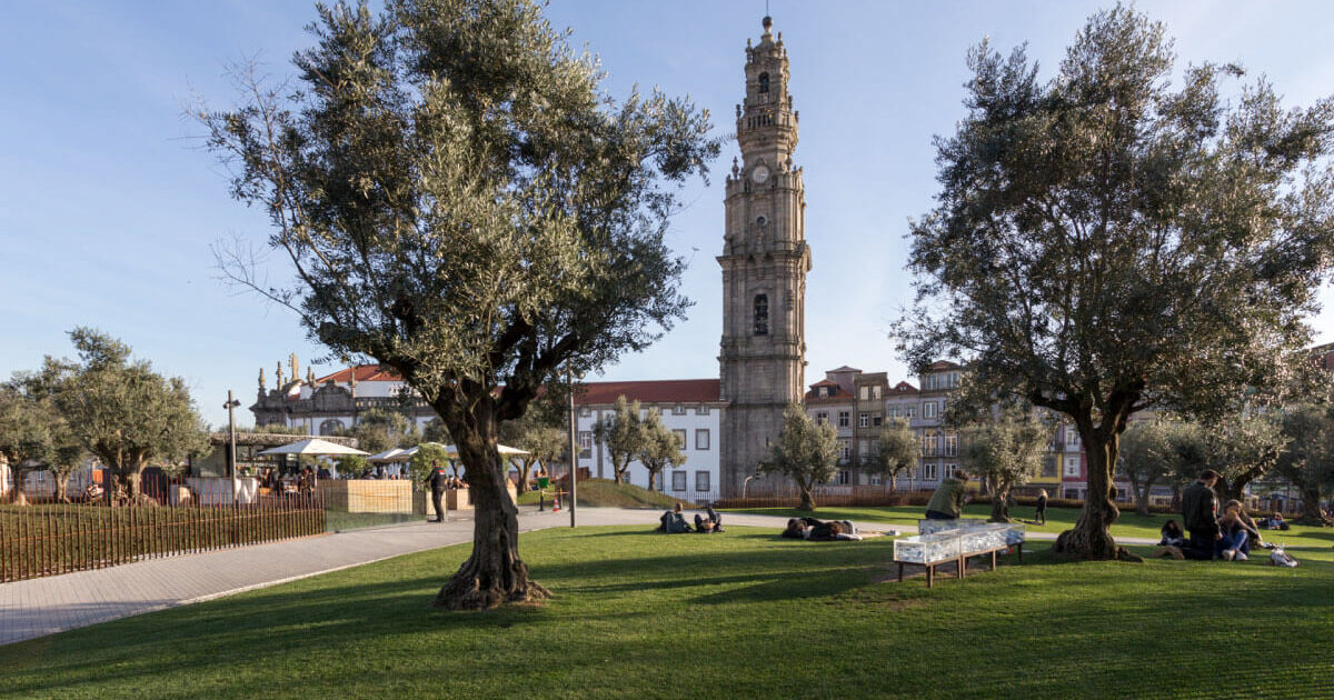 visit porto