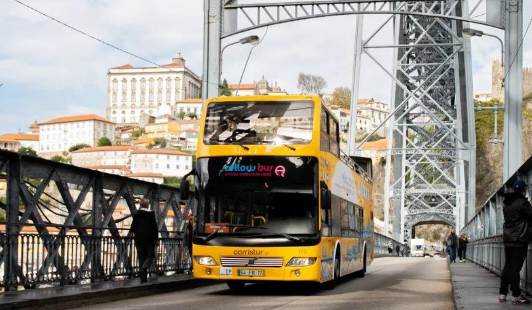 Autocarro Panorâmico Porto