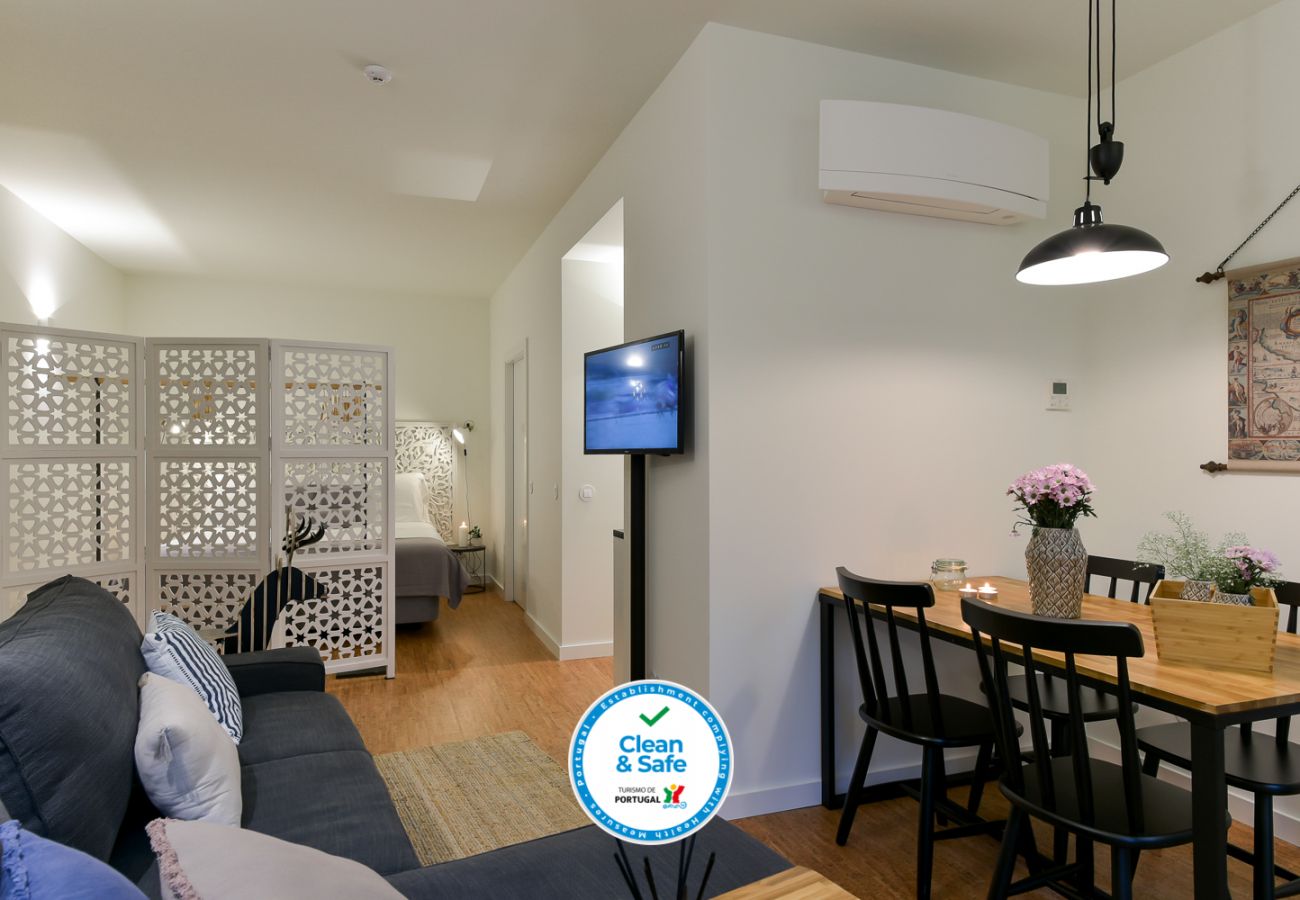Studio in Porto - Studio near Torre dos Clérigos [GL2]
