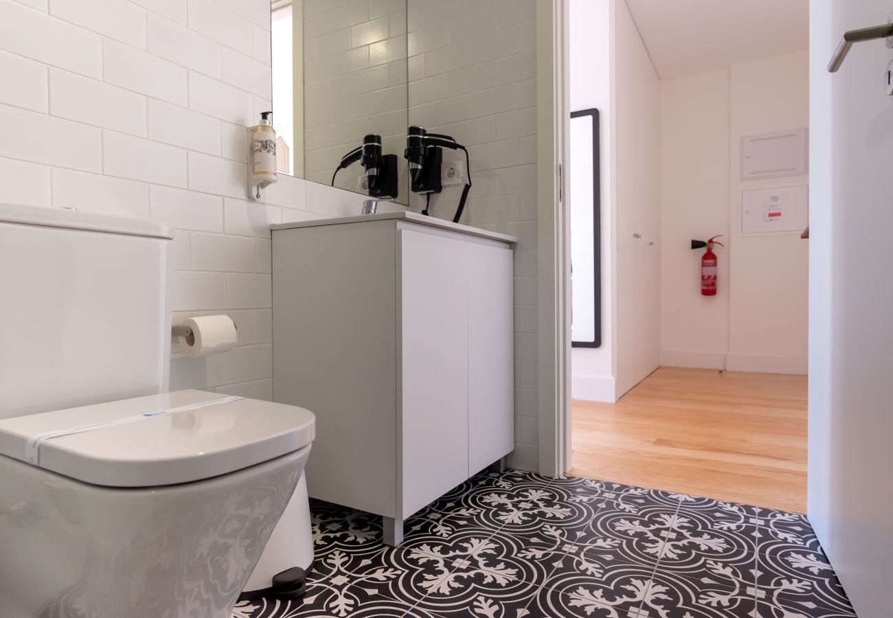 Studio in Porto - Studio next to São Bento Station [SB0]