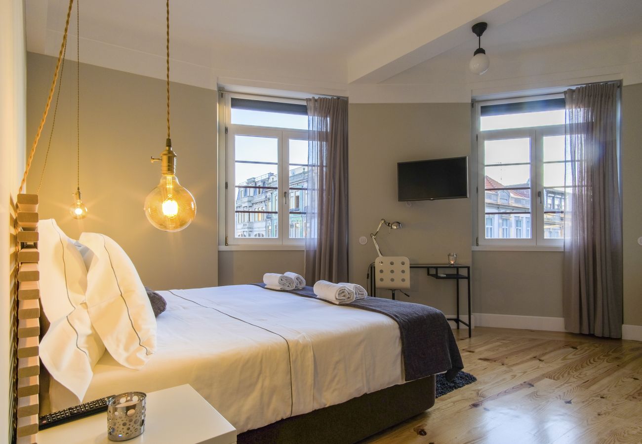Ferienwohnung in Porto - 3 Bedroom Apartment, Near Metro Station [SB8]