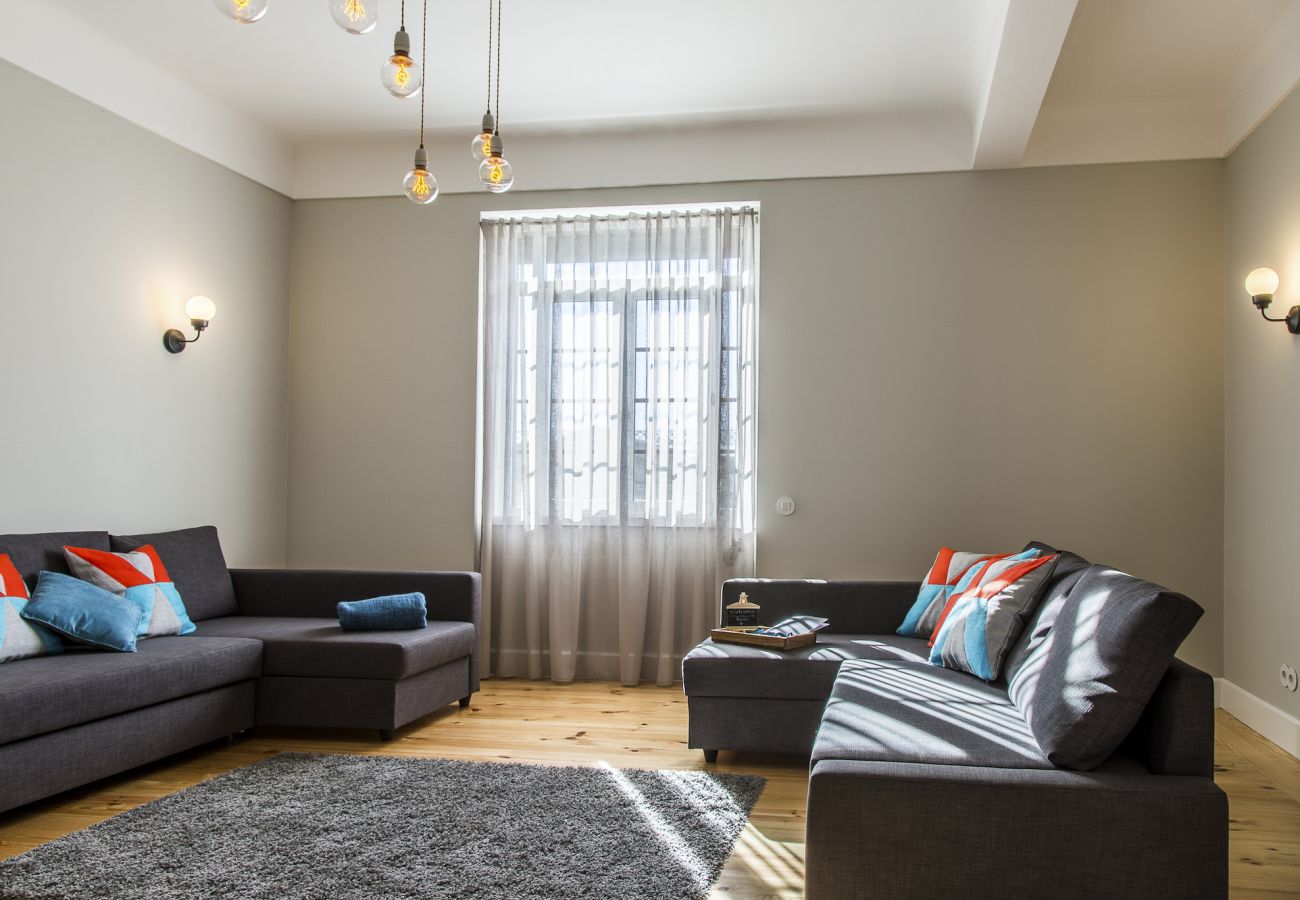 Ferienwohnung in Porto - 3 Bedroom Apartment, Near Metro Station [SB8]