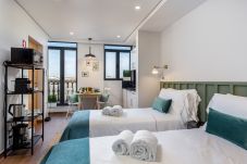 Studio in Vila Nova de Gaia - Equipped and Furnished Studio, next to...