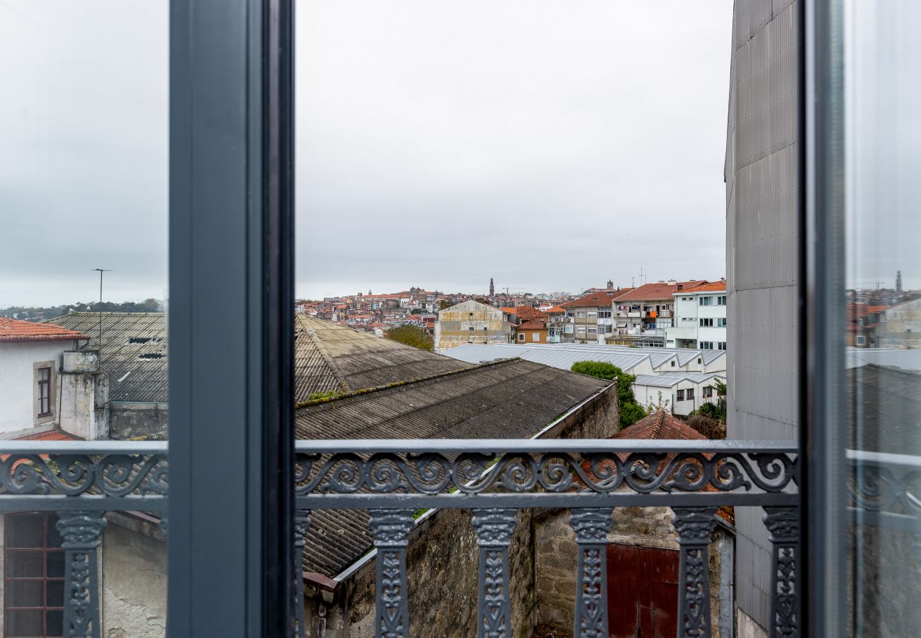 Studio in Vila Nova de Gaia - Equipped and Furnished Studio, next to Douro River [W4]