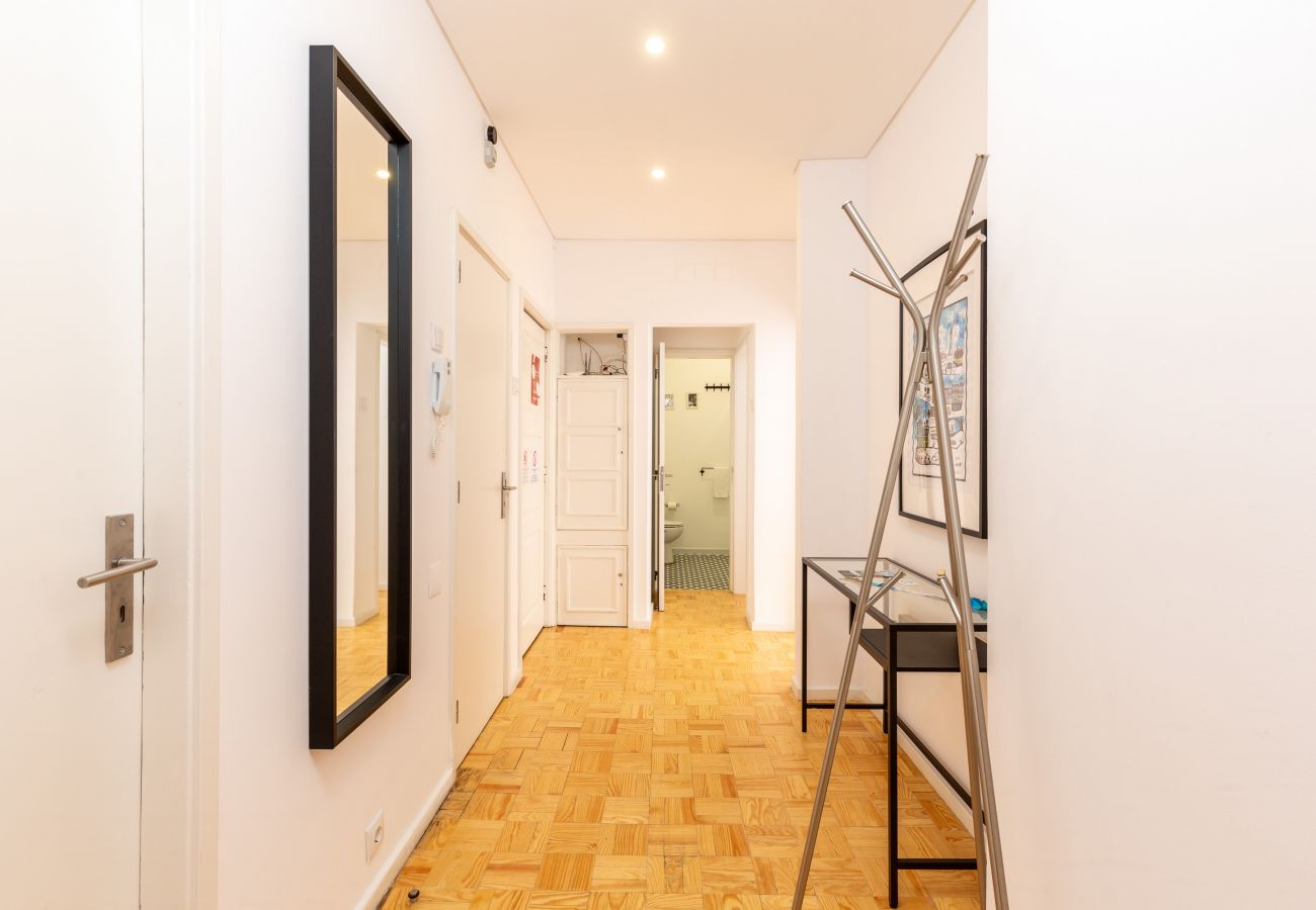 Apartment in Porto - 2 Bedroom Apartment, Furnished, Terrace [STII]