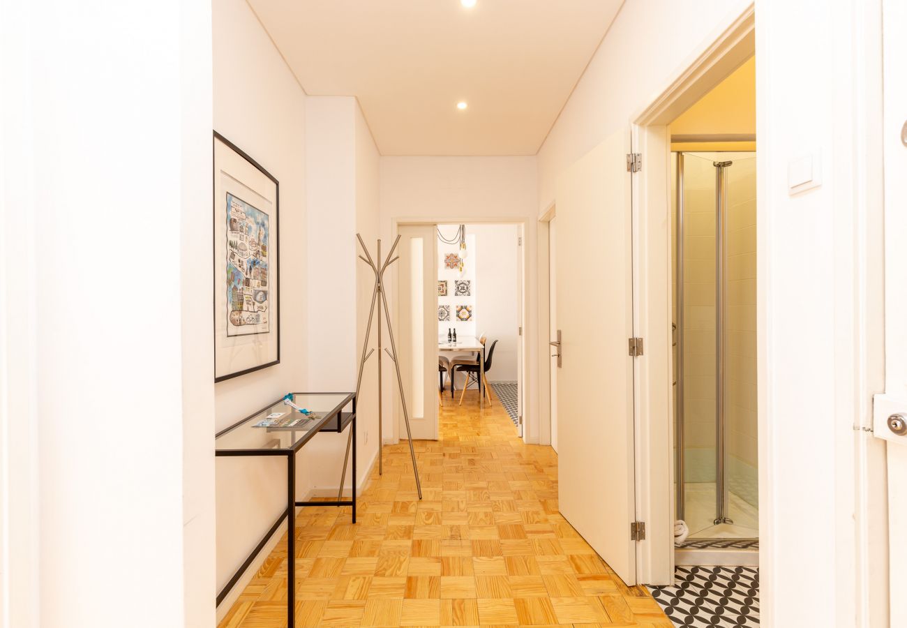 Apartment in Porto - 2 Bedroom Apartment, Furnished, Terrace [STII]