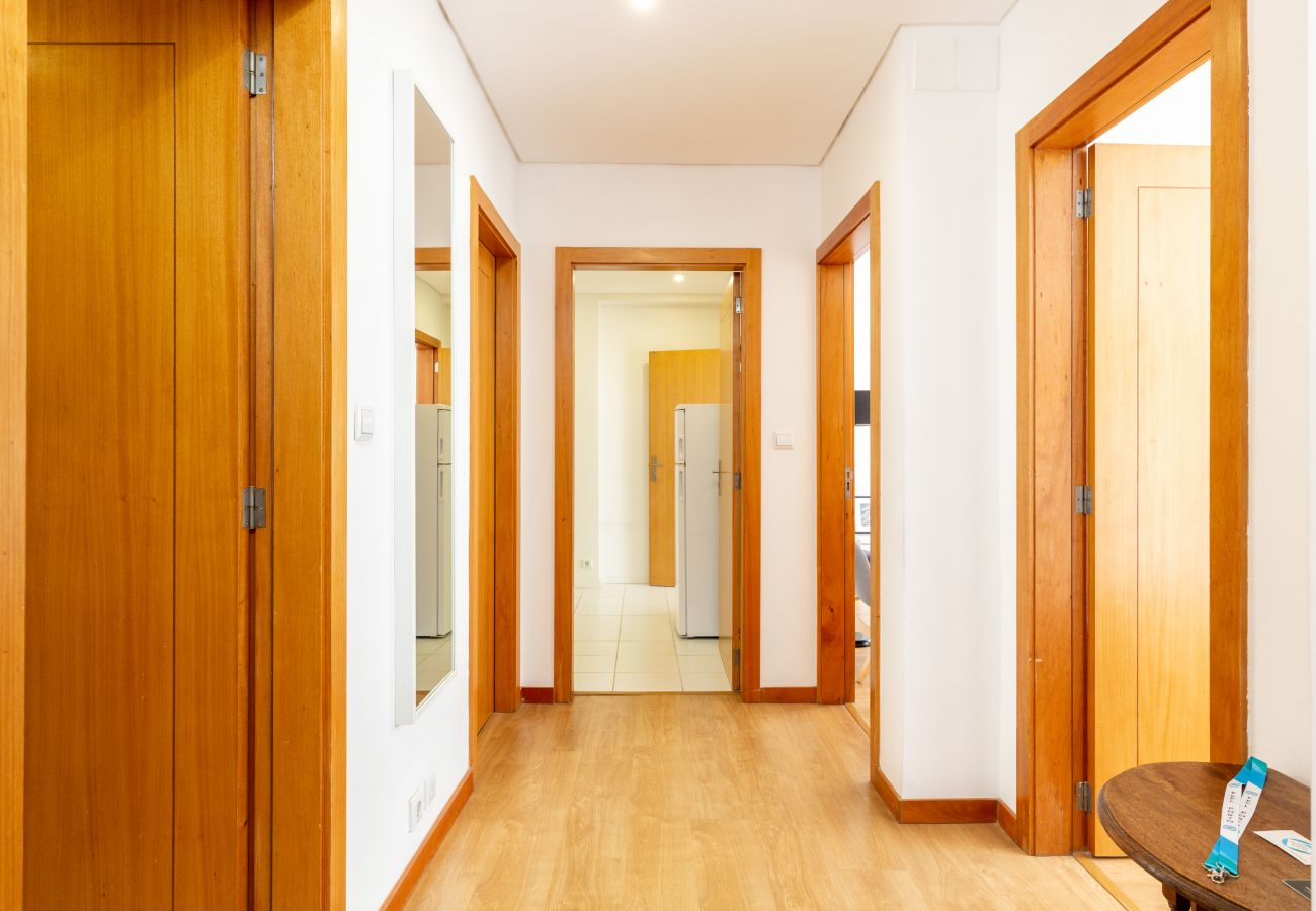 Apartment in Porto - 2 Bedroom Apartment, Terrace, Porto Downtown [STI]