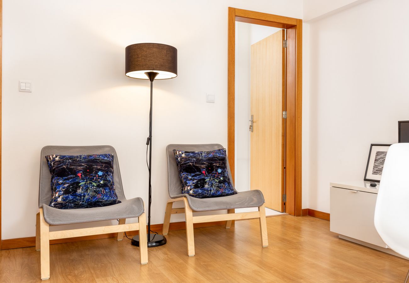 Apartment in Porto - 2 Bedroom Apartment, Terrace, Porto Downtown [STI]