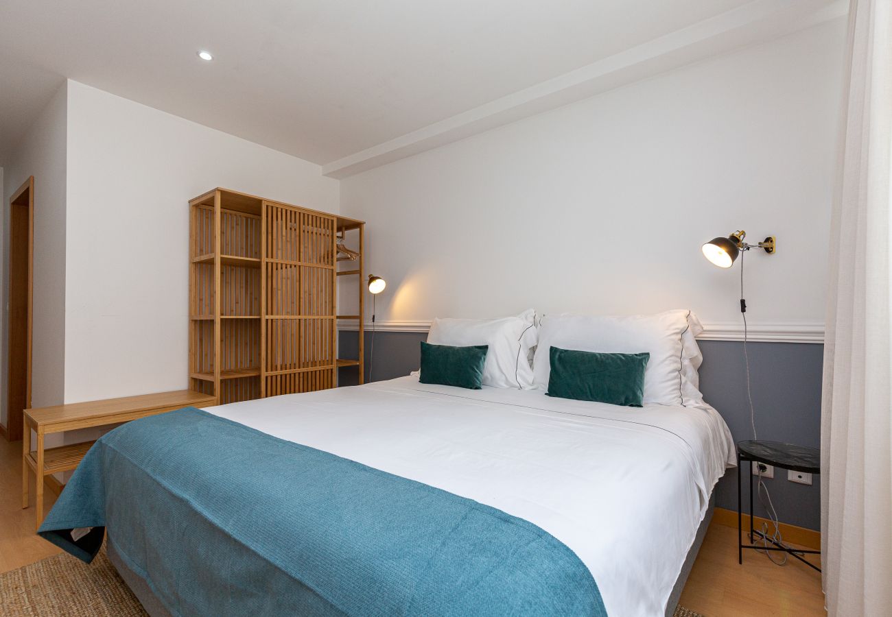 Studio in Porto - Modern Studio, Ideal for Couples or Business [CC3/5]