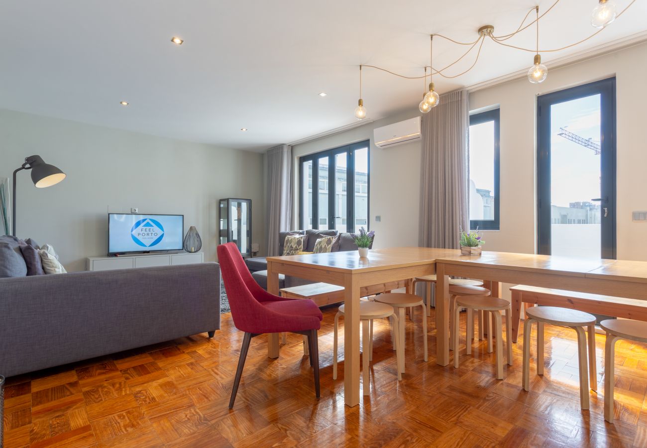 Apartment in Porto - 5 bedroom apartment close to the metro station [TR5]