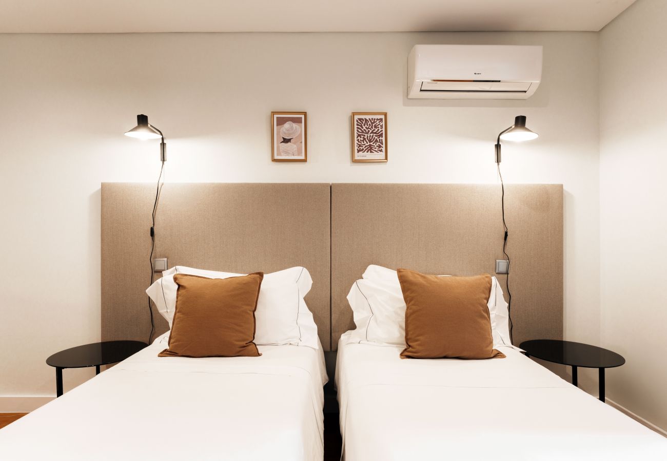 Apartment in Porto - Feel Porto Downtown Poets Flat