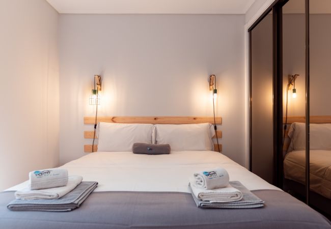 Apartment in Vila Nova de Gaia - Feel Porto Beach & Pool Getaway