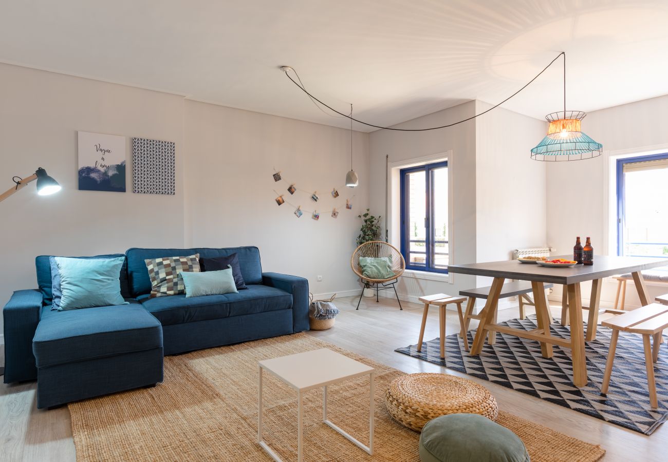 Apartment in Vila Nova de Gaia - Feel Porto Beach & Pool Getaway