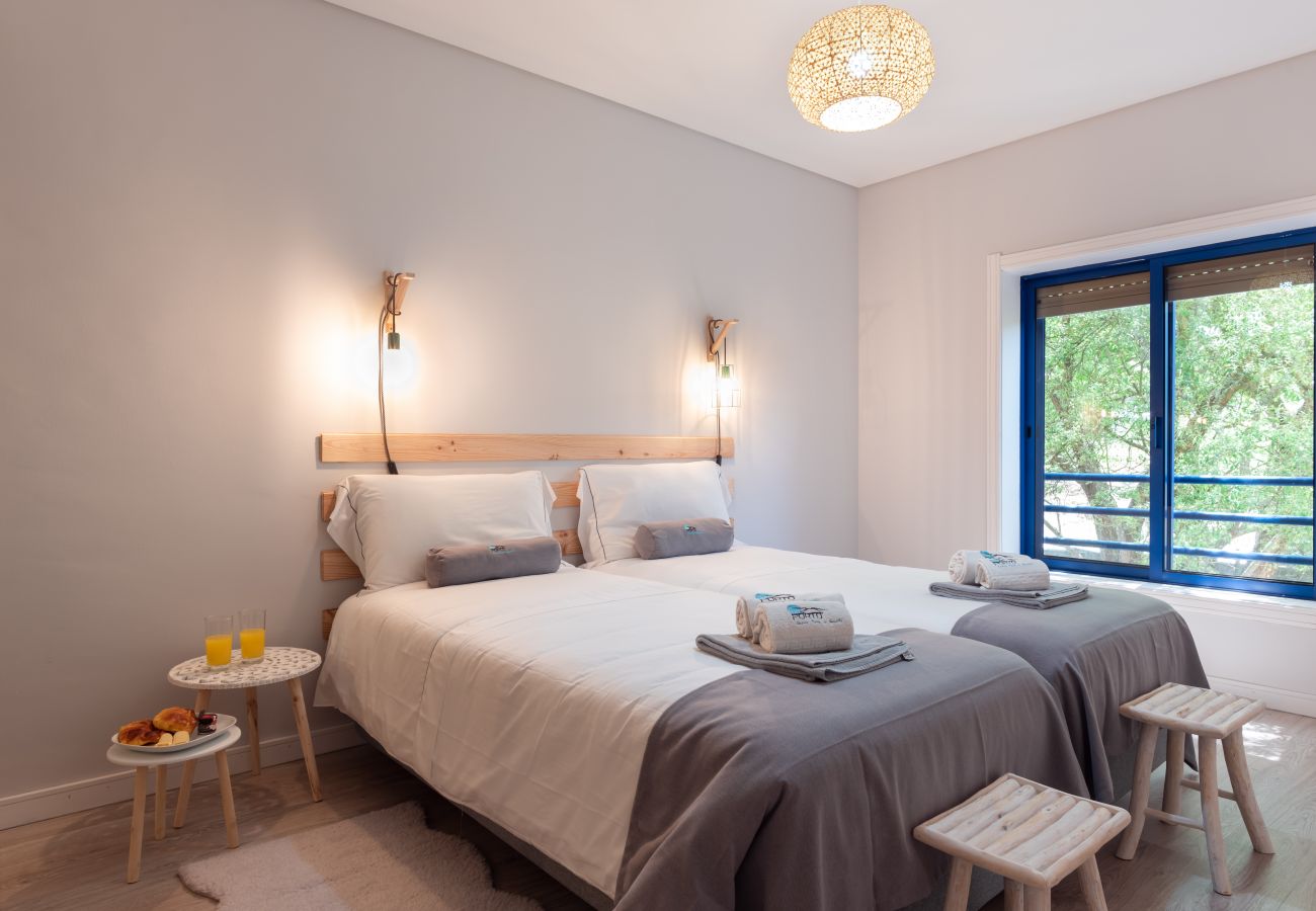 Apartment in Vila Nova de Gaia - Feel Porto Beach & Pool Getaway