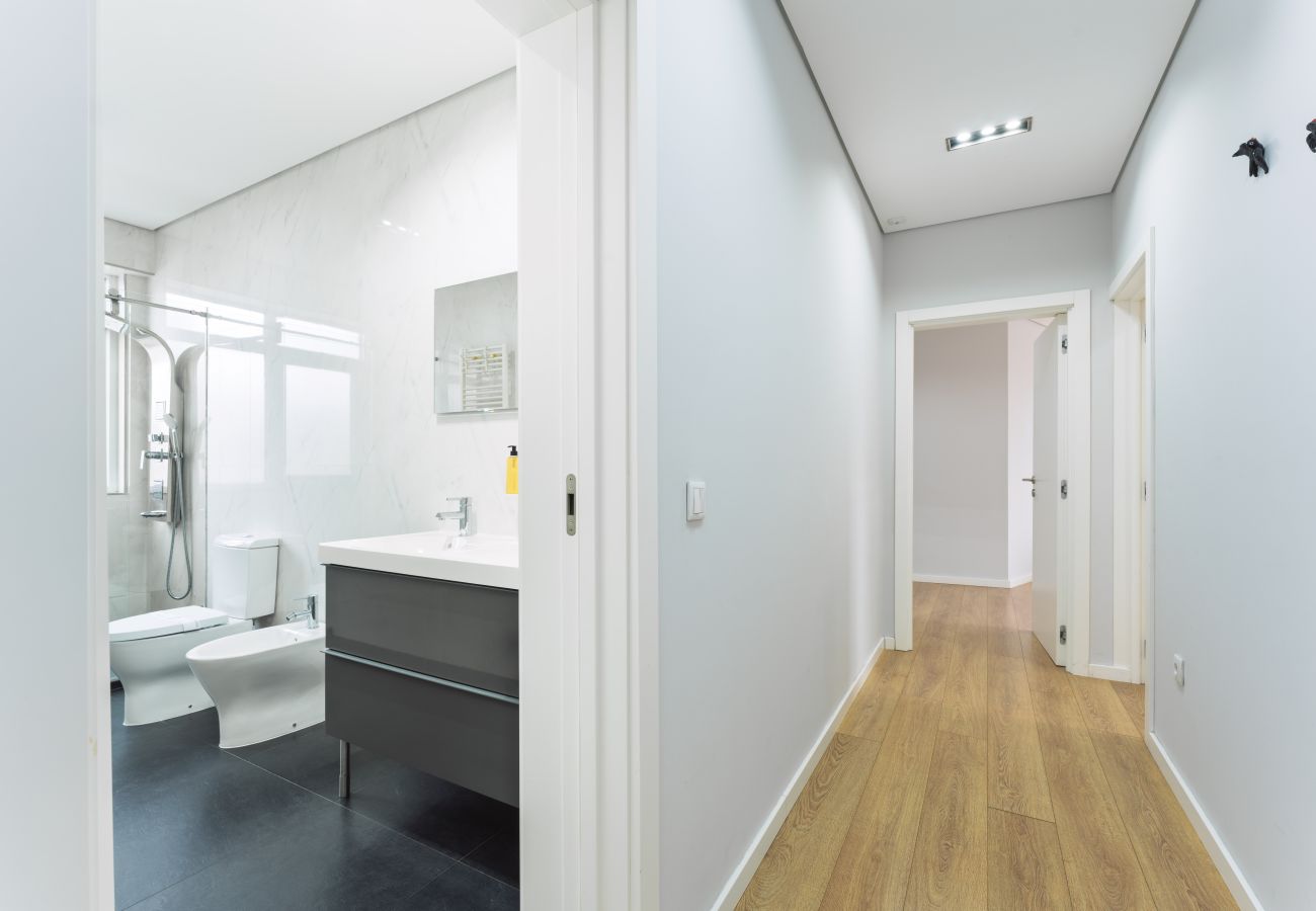 Apartment in Porto - Feel Porto Downtown City Roofs