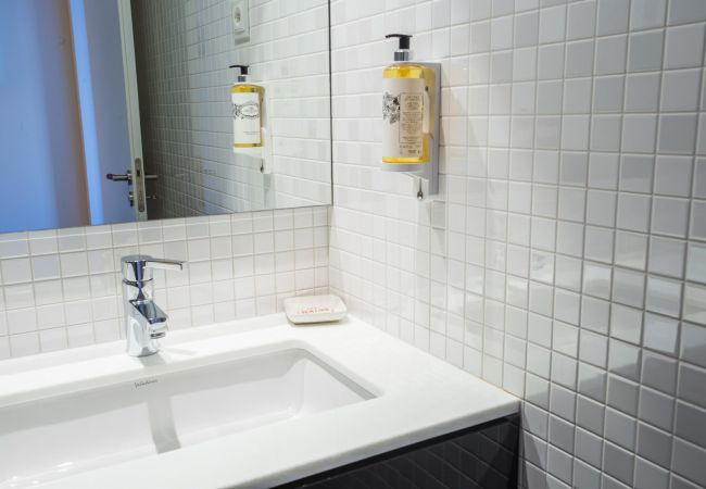 Apartment in Vila Nova de Gaia - Feel Porto River Senses Residence