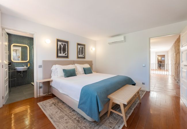 Apartment in Porto - Feel Porto Ribeira Vintage Duplex Apartment in Porto - Feel Porto Ribeira Vintage Duplex