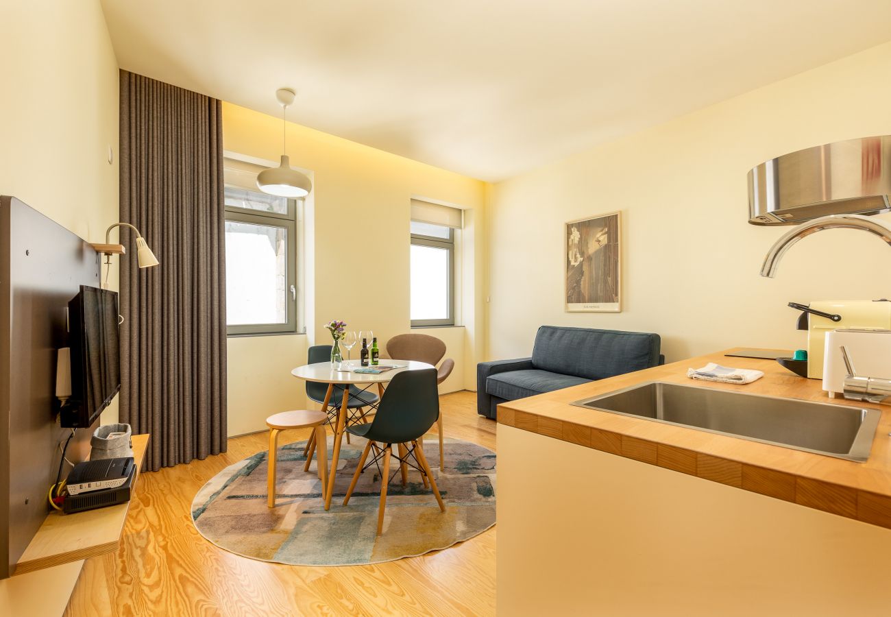 Apartment in Porto - Feel Porto Codeçal Apartment