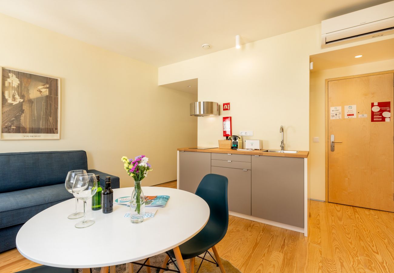 Apartment in Porto - Feel Porto Codeçal Apartment