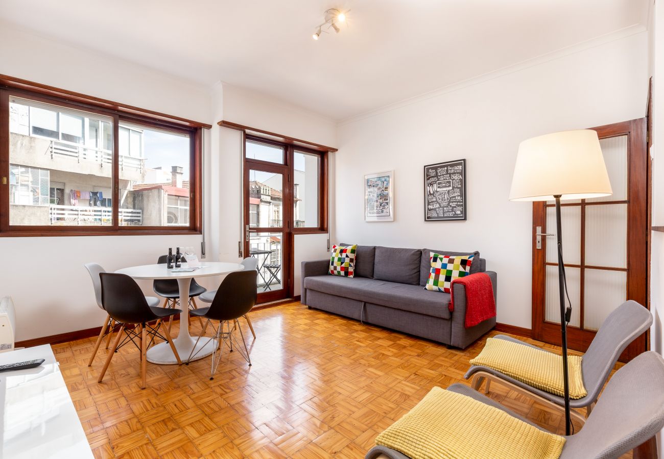 Apartment in Porto - Feel Porto Stylish Flat V