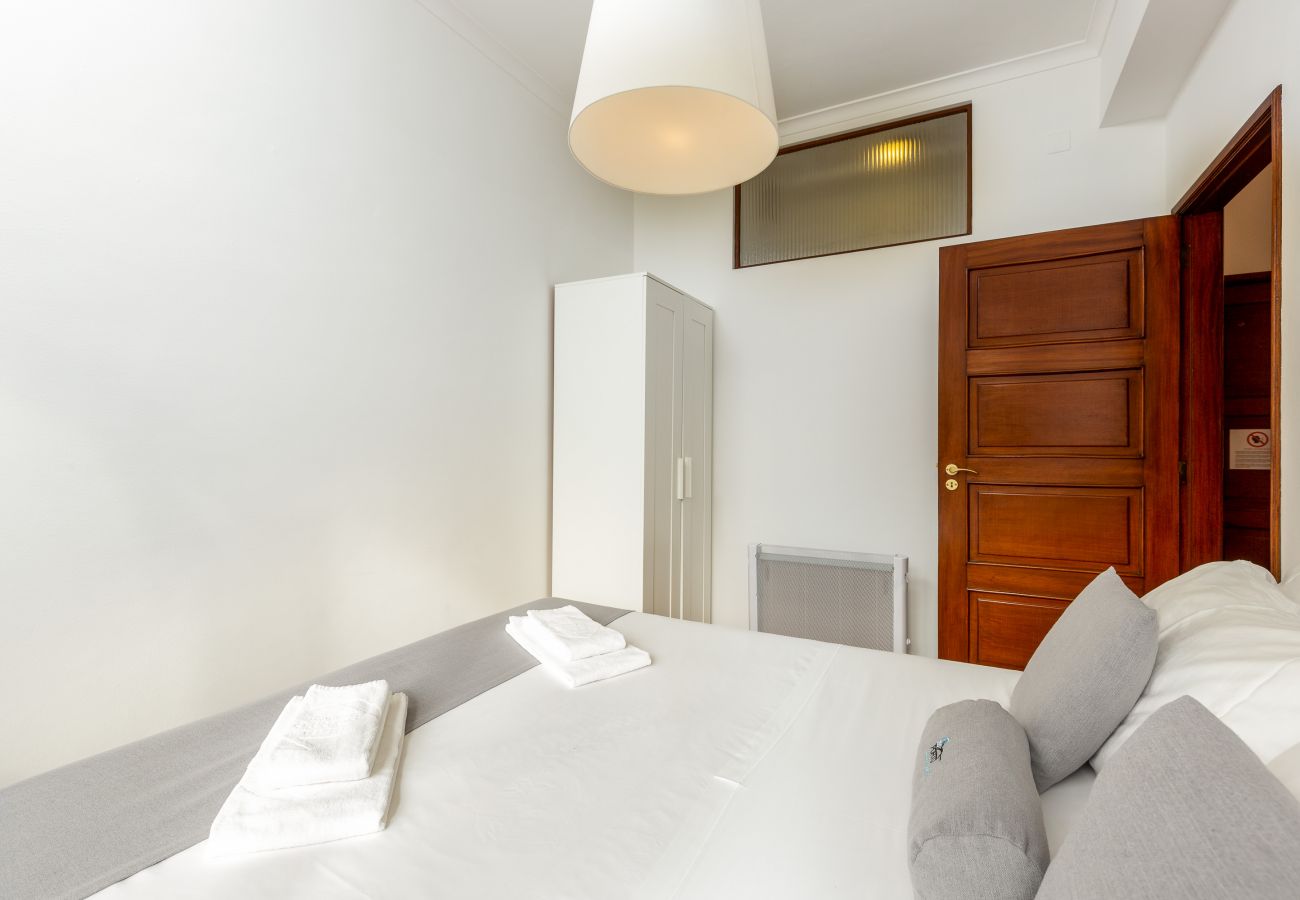 Apartment in Porto - Feel Porto Stylish Flat VI