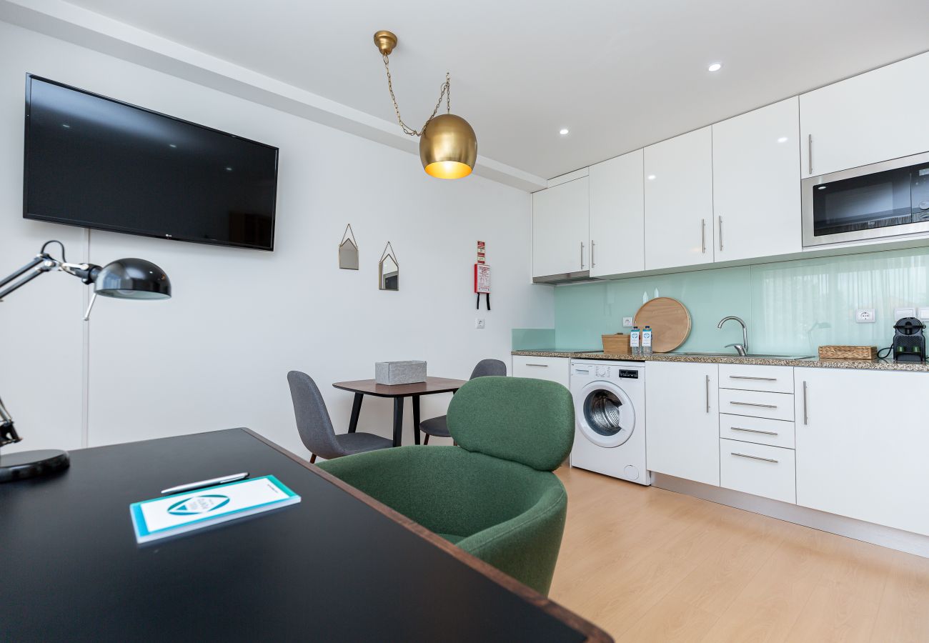 Studio in Porto - Feel Corporate Housing Marquês Garden View