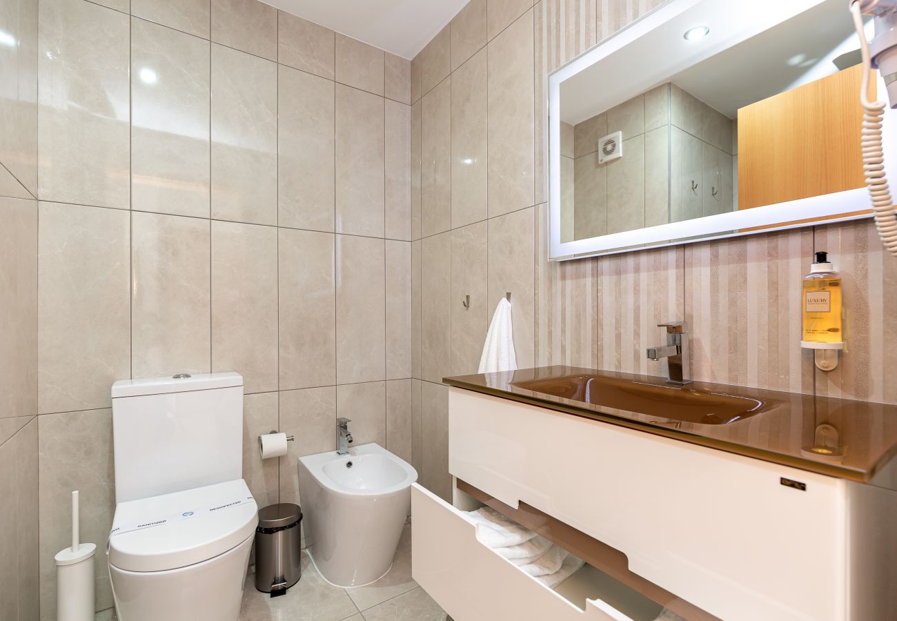 Studio in Porto - Feel Corporate Housing Marquês Garden View