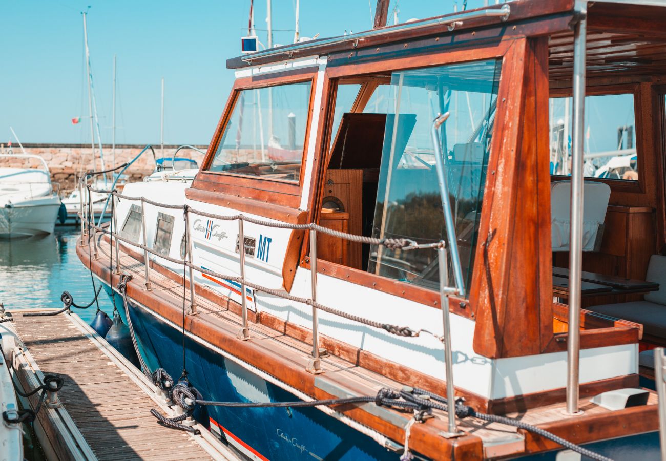 Boat in Vila Nova de Gaia - Night on Board Chris-Craft Douro Experience