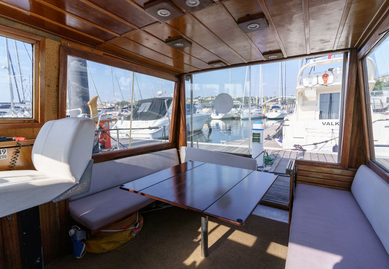 Boat in Vila Nova de Gaia - Night on Board Chris-Craft Douro Experience