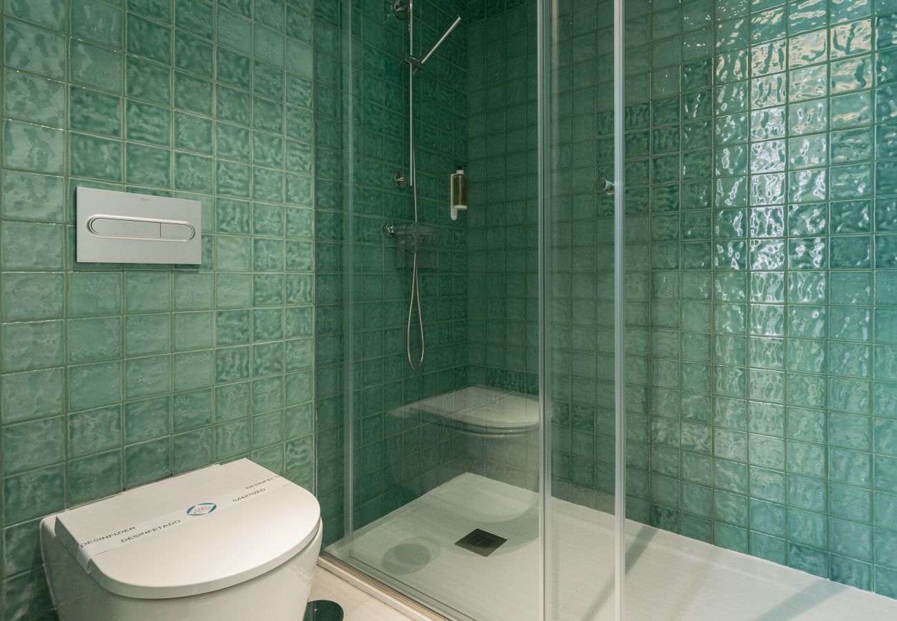 Apartment in Porto - Feel Porto Clérigos Charm 2.1