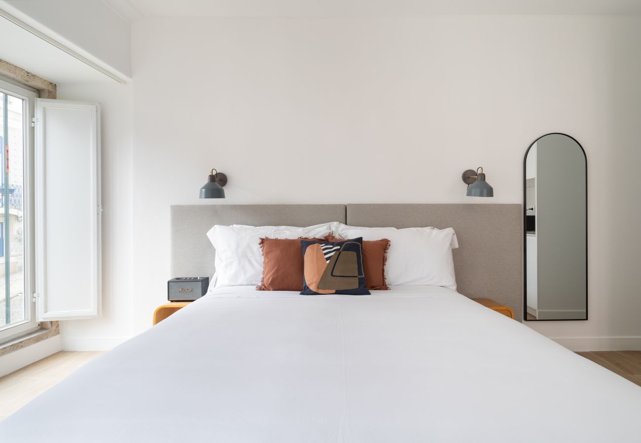 Studio in Lisbon - Lapa Diplomatic Flat 0.3 by Feel Lisboa