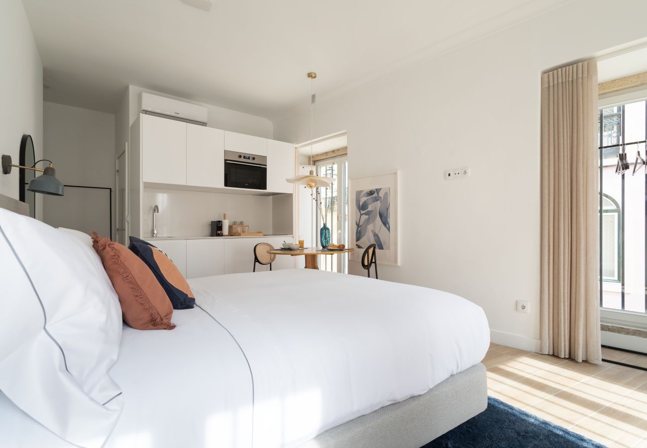 Studio in Lisbon - Lapa Diplomatic Flat 0.3 by Feel Lisboa
