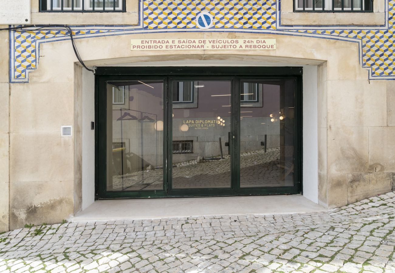 Studio in Lisbon - Lapa Diplomatic Flat 0.3 by Feel Lisboa