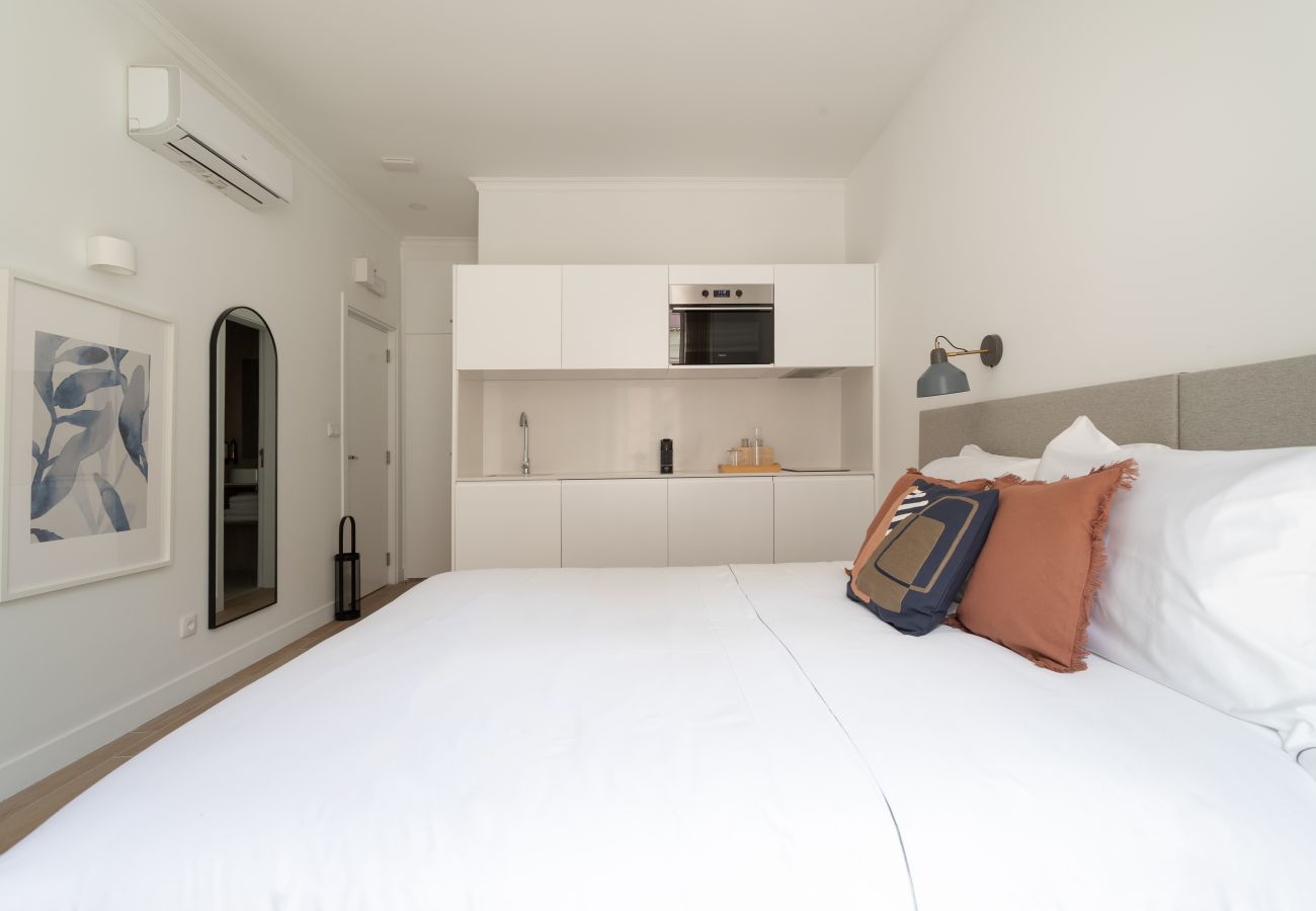 Studio in Lisbon - Lapa Diplomatic Flat 1.4 by Feel Lisboa