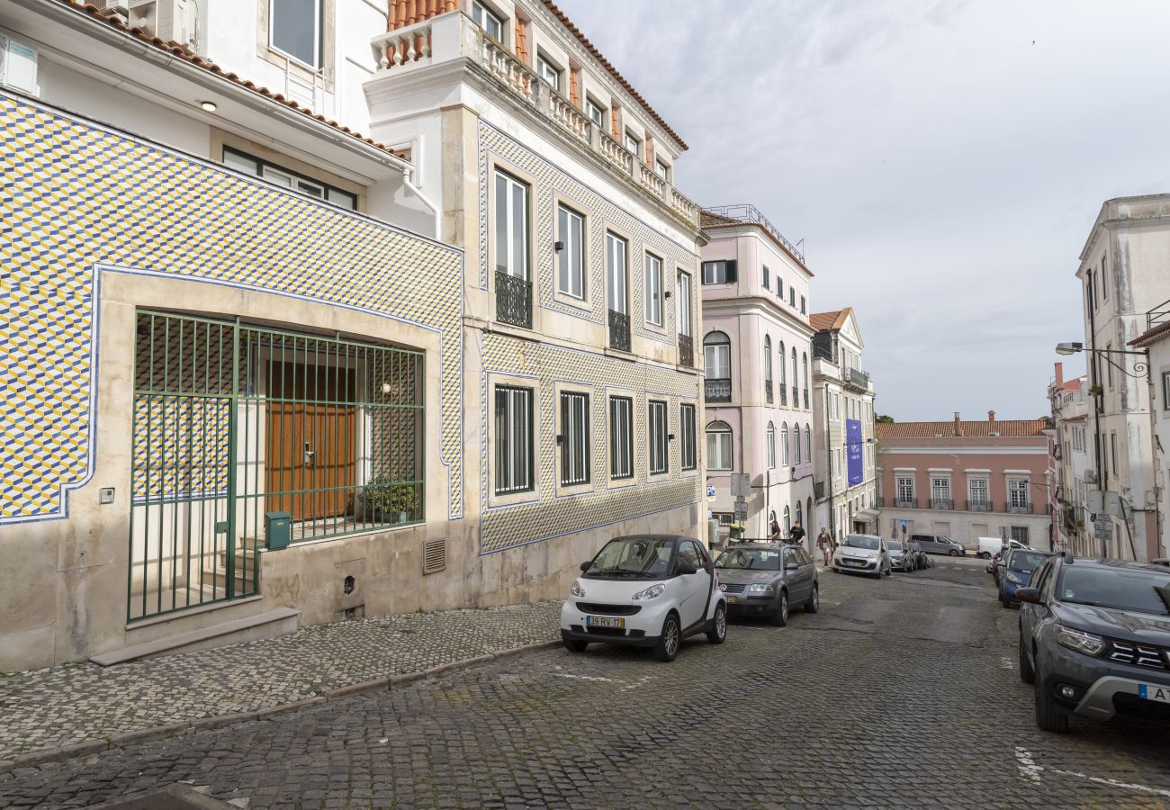 Studio in Lisbon - Lapa Diplomatic Flat 1.4 by Feel Lisboa