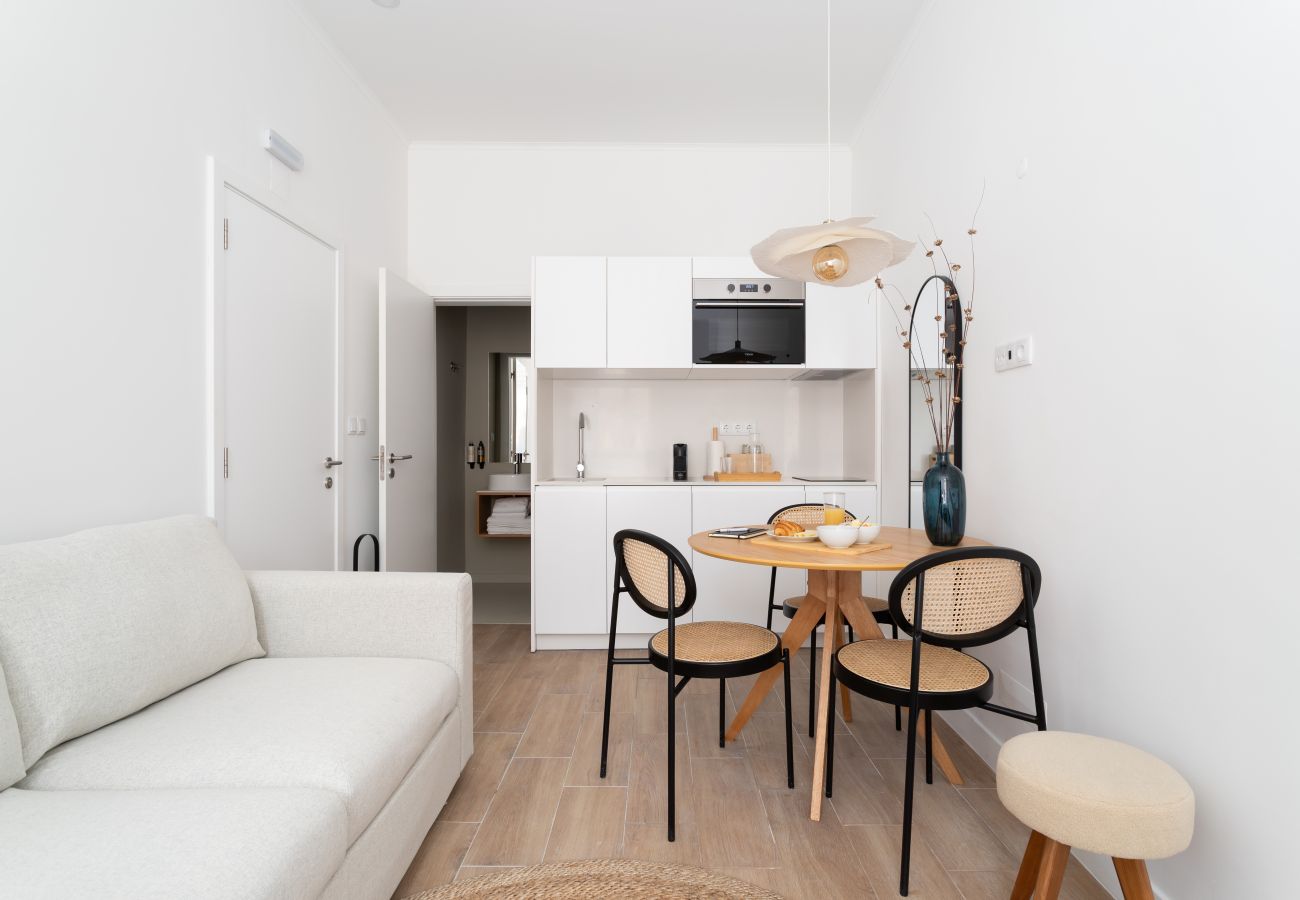 Studio in Lisbon - Lapa Diplomatic Flat 2.4 by Feel Lisboa