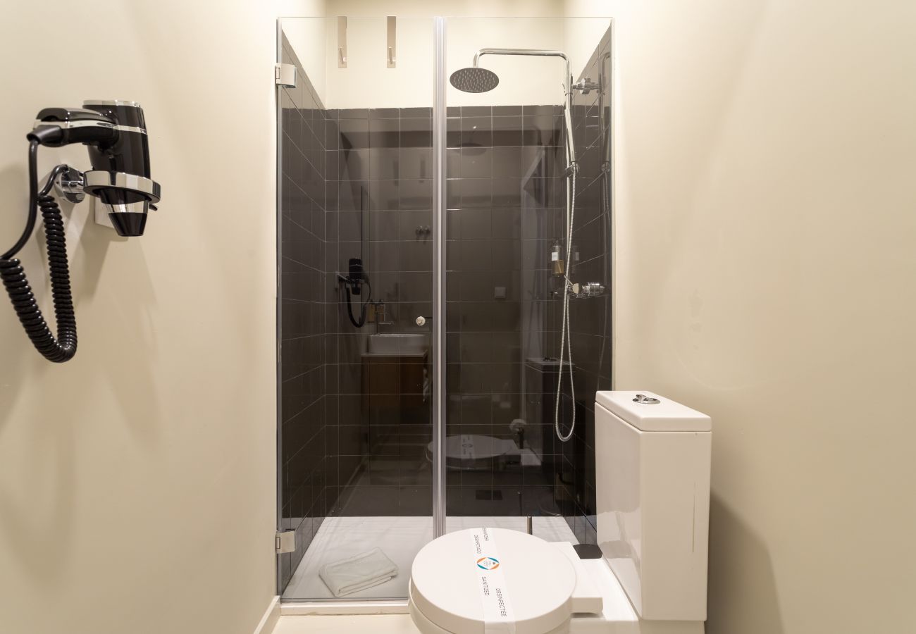 Studio in Lisbon - Lapa Diplomatic Flat 2.4 by Feel Lisboa